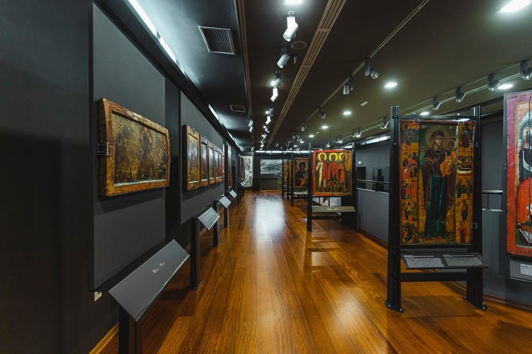 ❈ The Byzantine Museum of Kastoria contains one of the richest collections of By…