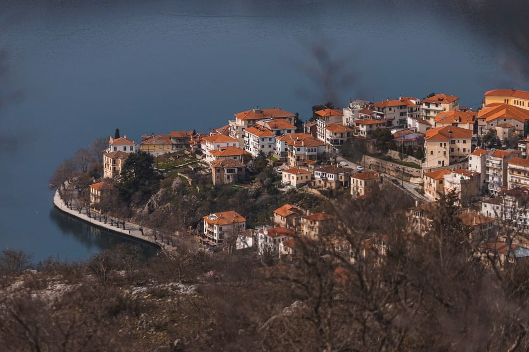 Kastoria is one of Greece’s most atmospheric lakeside cities. It conveys a vivid…
