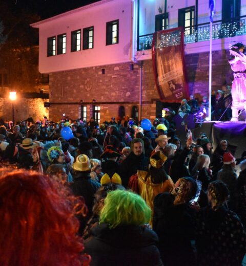 Αποκριές με μουσικές βραδιές, happenings και street party